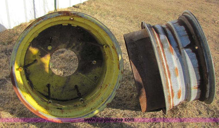 image for item 1008 Bolt-on dual rims