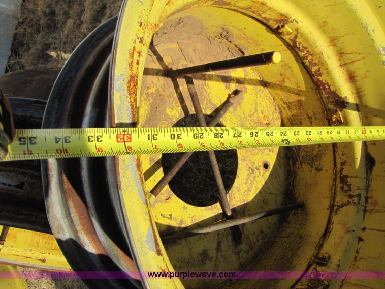 image for item 1008 Bolt-on dual rims