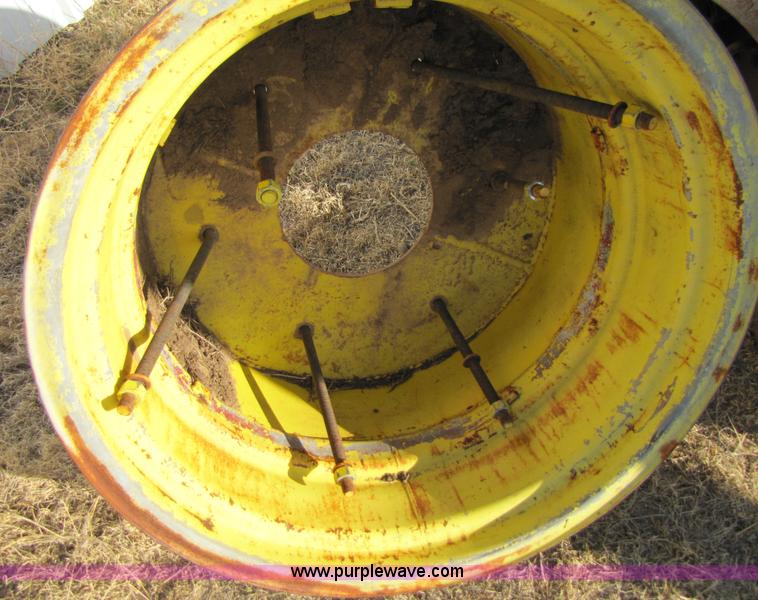 image for item 1008 Bolt-on dual rims