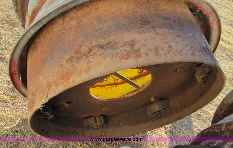 image for item 1008 Bolt-on dual rims