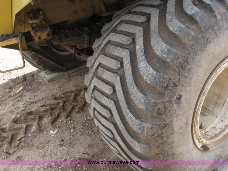 image for item 1950 1998 Ag-Chem TerraGator 1844 self-propelled sprayer