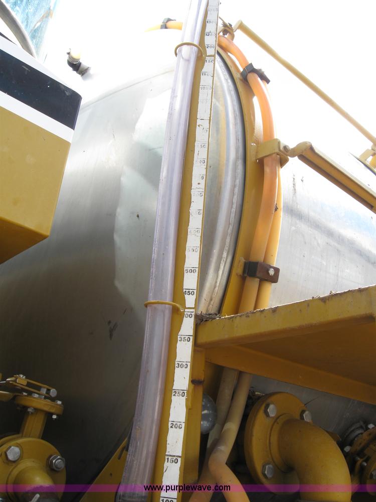 image for item 1950 1998 Ag-Chem TerraGator 1844 self-propelled sprayer