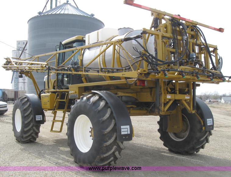 image for item 1951 2004 Ag-Chem RoGator 1264 self-propelled sprayer