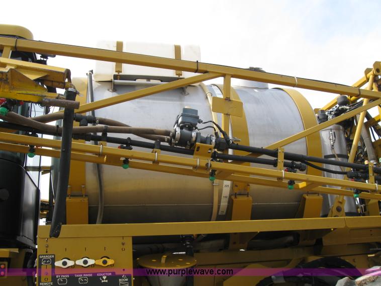 image for item 1951 2004 Ag-Chem RoGator 1264 self-propelled sprayer
