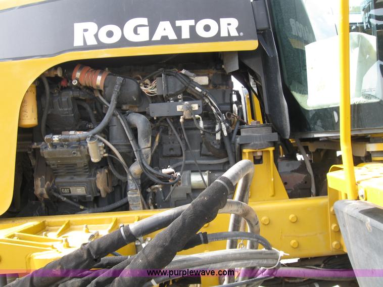 image for item 1951 2004 Ag-Chem RoGator 1264 self-propelled sprayer
