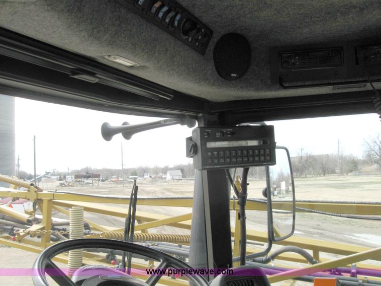 image for item 1951 2004 Ag-Chem RoGator 1264 self-propelled sprayer