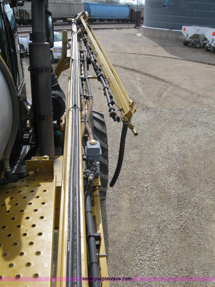 image for item 1951 2004 Ag-Chem RoGator 1264 self-propelled sprayer