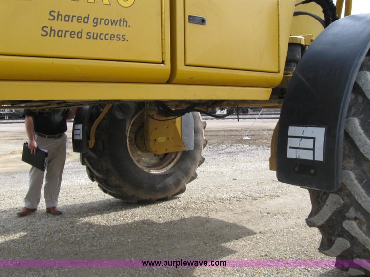 image for item 1951 2004 Ag-Chem RoGator 1264 self-propelled sprayer