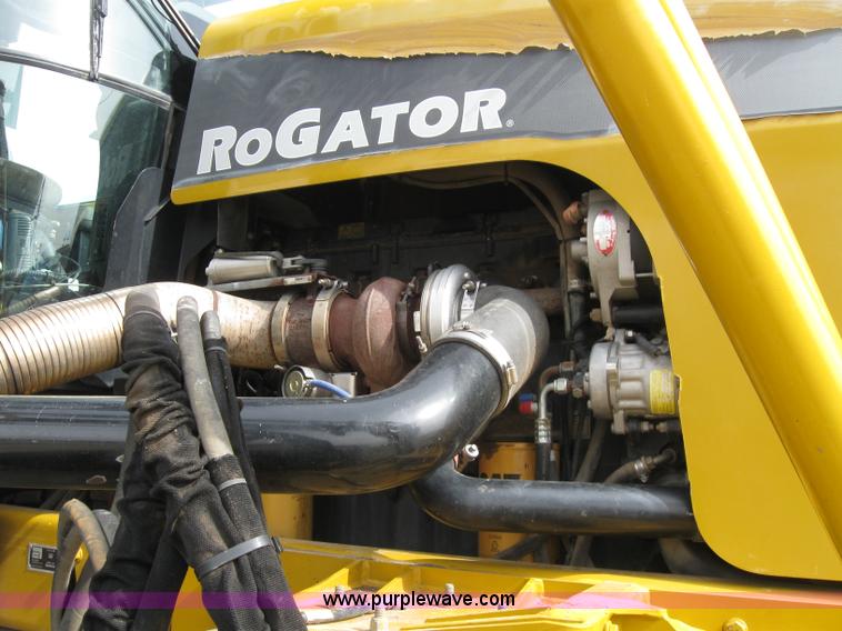 image for item 1951 2004 Ag-Chem RoGator 1264 self-propelled sprayer