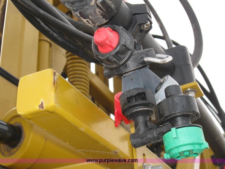 image for item 1951 2004 Ag-Chem RoGator 1264 self-propelled sprayer