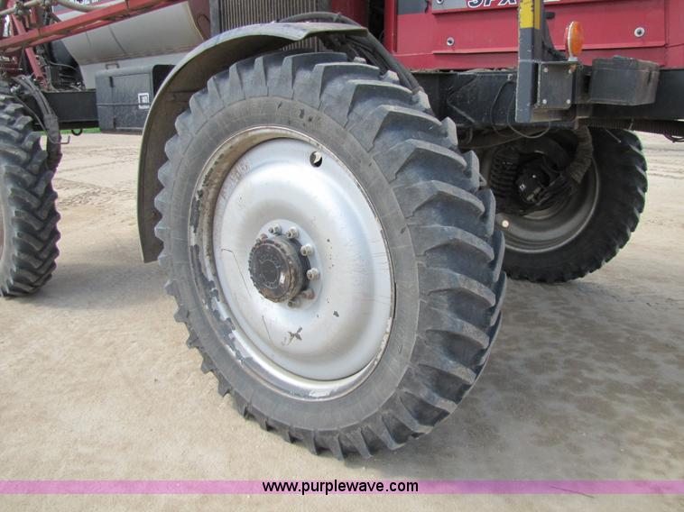 image for item 1952 2004 CIH Patroit SPX-3200 self-propelled sprayer