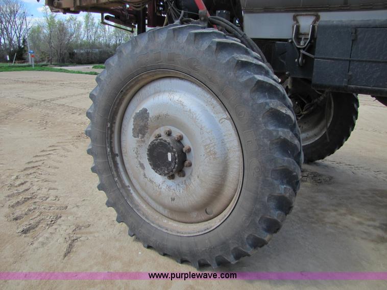 image for item 1952 2004 CIH Patroit SPX-3200 self-propelled sprayer