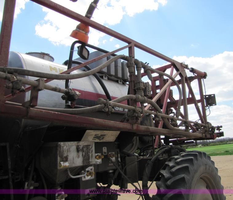 image for item 1952 2004 CIH Patroit SPX-3200 self-propelled sprayer