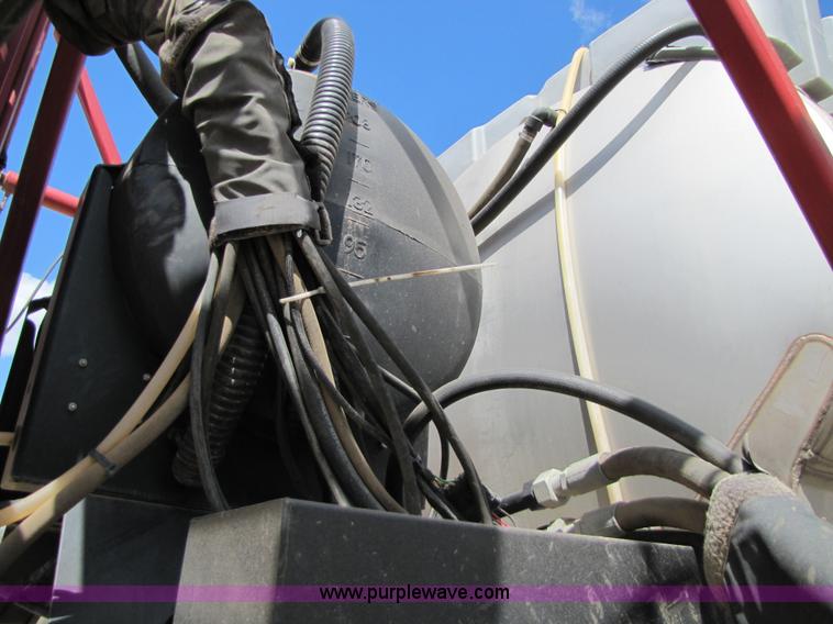 image for item 1952 2004 CIH Patroit SPX-3200 self-propelled sprayer