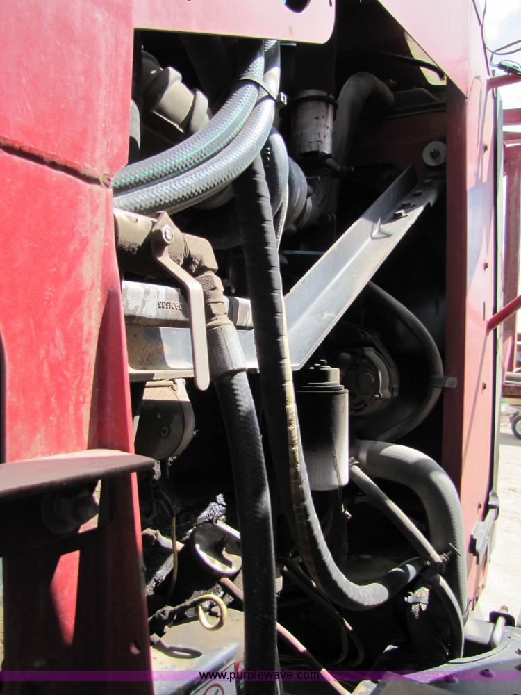 image for item 1952 2004 CIH Patroit SPX-3200 self-propelled sprayer