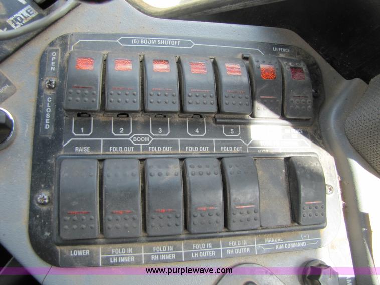 image for item 1952 2004 CIH Patroit SPX-3200 self-propelled sprayer