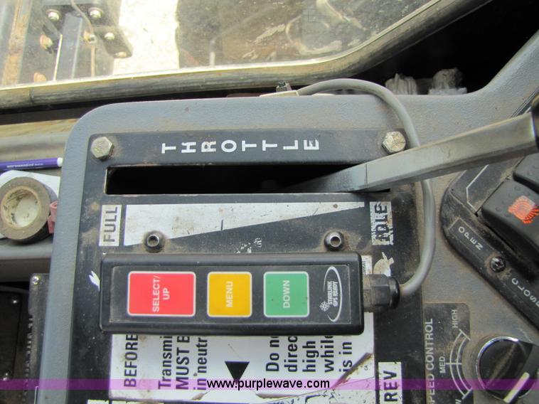 image for item 1952 2004 CIH Patroit SPX-3200 self-propelled sprayer