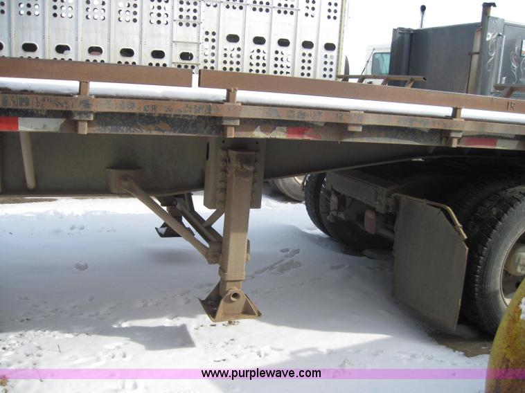 image for item 1980 1990 48' flatbed spread axle trailer