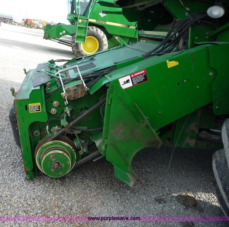image for item 2950 2007 John Deere 9760 STS combine