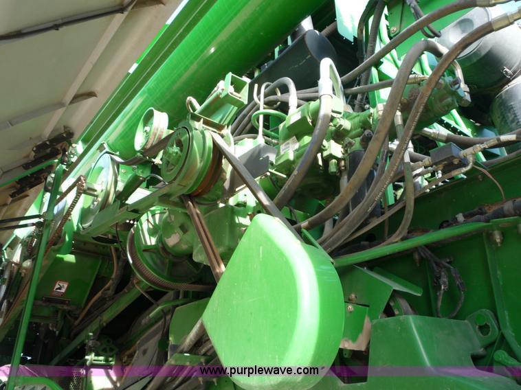 image for item 2950 2007 John Deere 9760 STS combine