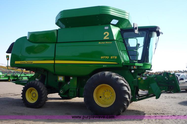 image for item 2951 2008 John Deere 9770 STS combine