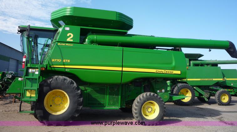 image for item 2951 2008 John Deere 9770 STS combine