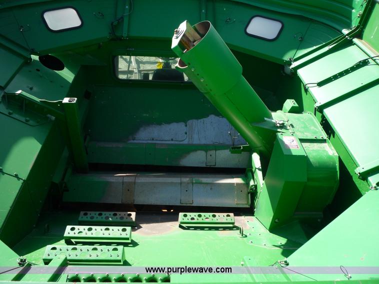 image for item 2951 2008 John Deere 9770 STS combine
