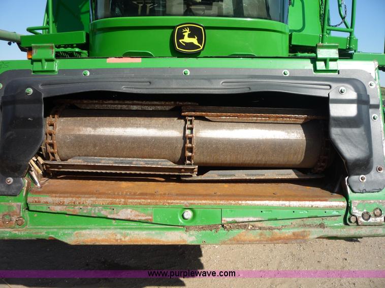 image for item 2951 2008 John Deere 9770 STS combine
