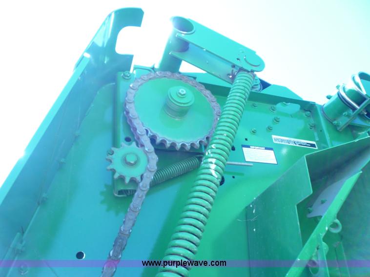 image for item 2952 2007 John Deere 568 round baler