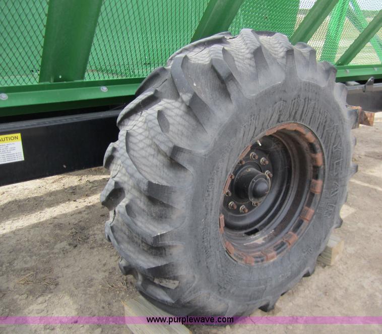 image for item 3017 2010 CrustBuster Boll Buggy