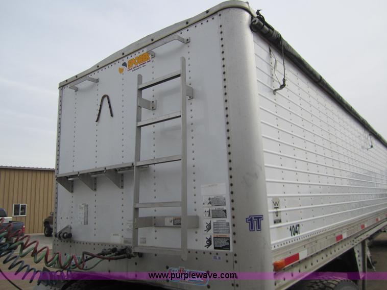 image for item 3066 1992 Wilson DWH-200 43' hopper trailer