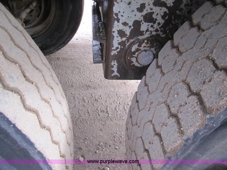 image for item 3066 1992 Wilson DWH-200 43' hopper trailer