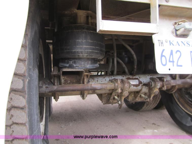 image for item 3066 1992 Wilson DWH-200 43' hopper trailer