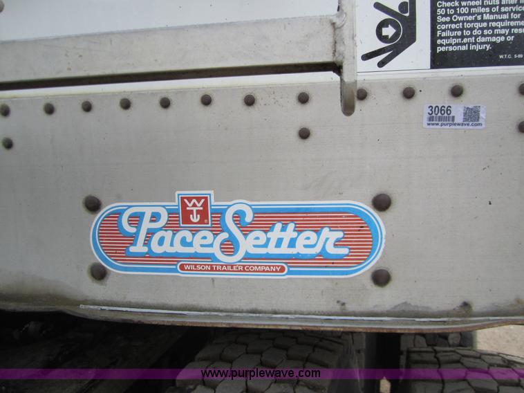 image for item 3066 1992 Wilson DWH-200 43' hopper trailer