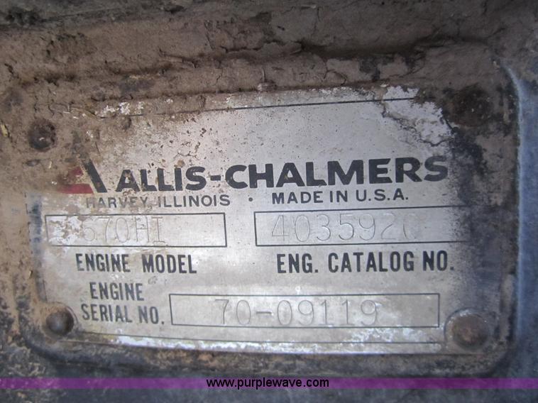 image for item 3076 1980 Gleaner N6 combine