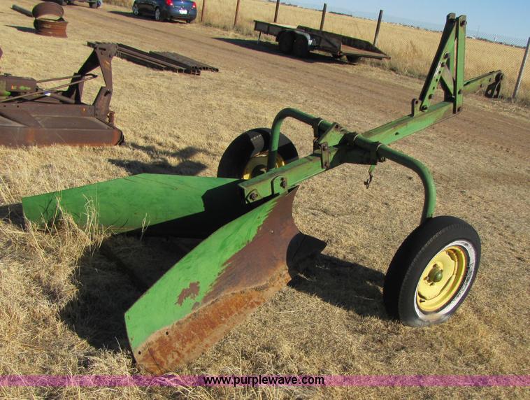 image for item 3462 Pull type ditcher