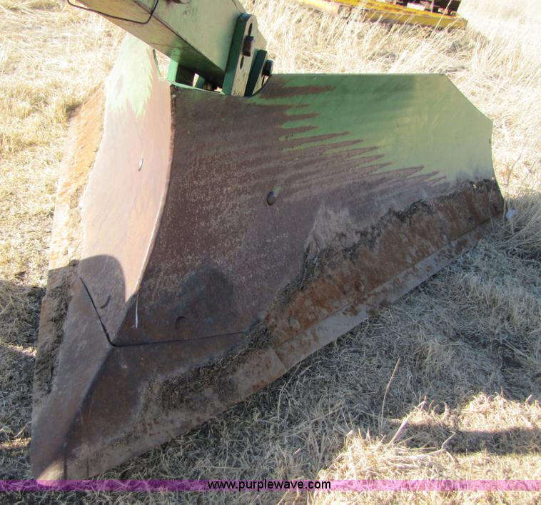 image for item 3462 Pull type ditcher
