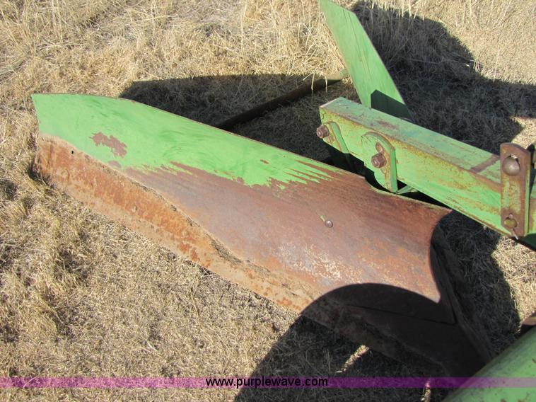 image for item 3462 Pull type ditcher