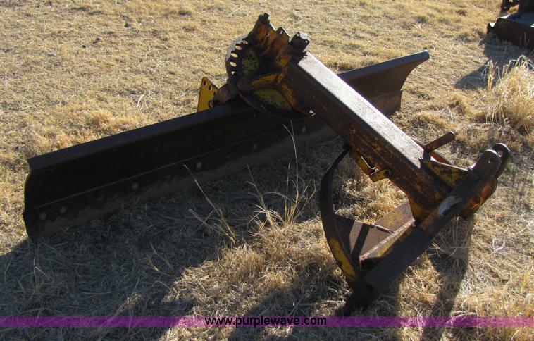 image for item 3468 7' three point blade