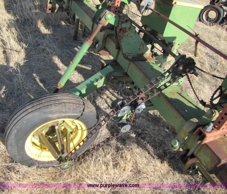 image for item 3469 John Deere planter with Gandy boxes