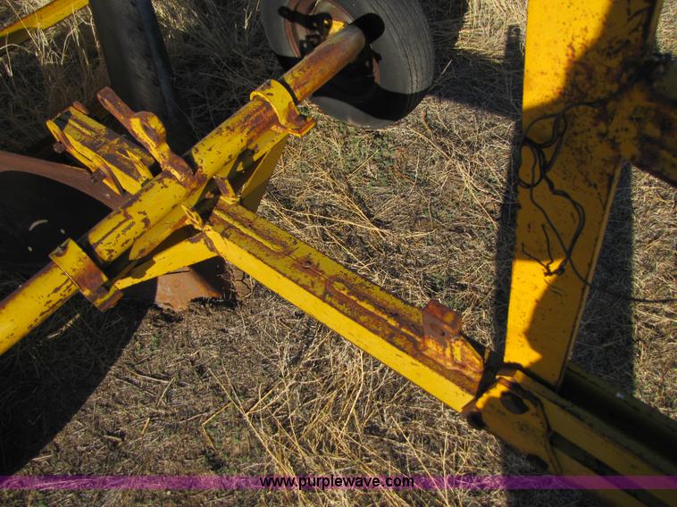 image for item 3475 Pull type ditcher