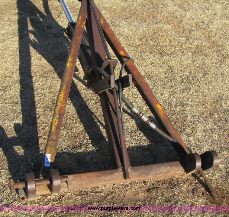 image for item 3477 Three point boom lift