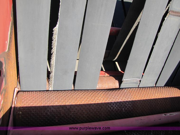 image for item 3489 New Holland 660 round baler