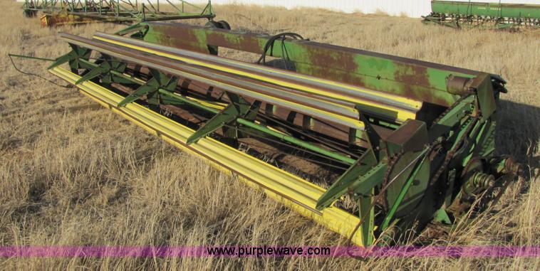 image for item 3490 John Deere 20' platform