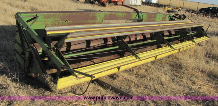image for item 3490 John Deere 20' platform