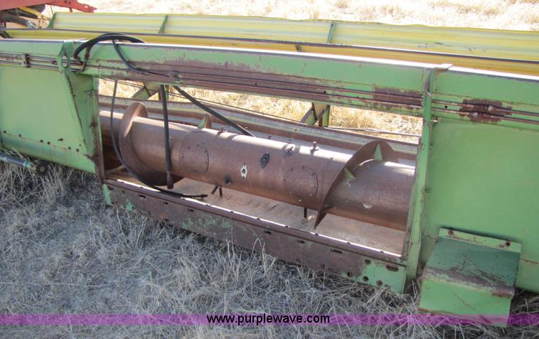 image for item 3490 John Deere 20' platform