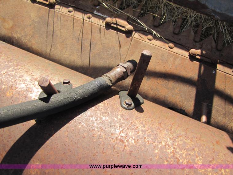 image for item 3490 John Deere 20' platform