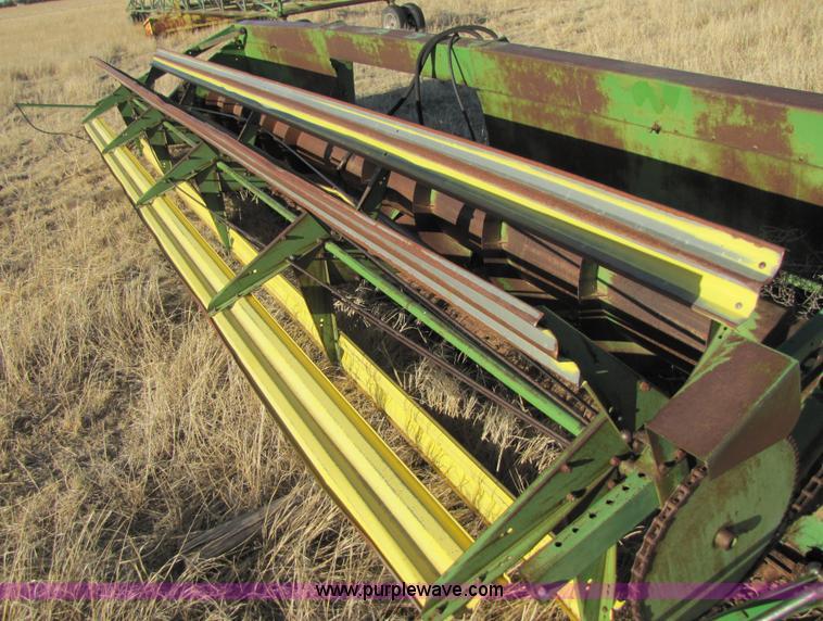 image for item 3490 John Deere 20' platform