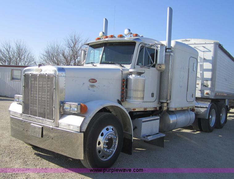 image for item 3845 1994 Peterbilt 379 semi truck