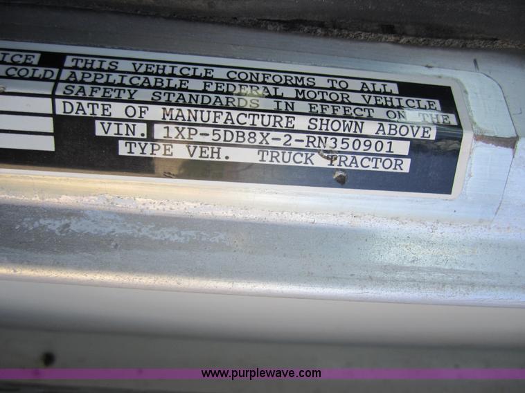 image for item 3845 1994 Peterbilt 379 semi truck